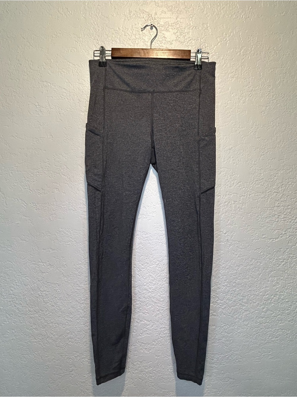 Lululemon Charcoal Gray Pocket Leggings - Women Size 8